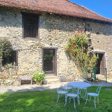 La P'tite Maison Holiday home Saint-Didier-de-la-Tour